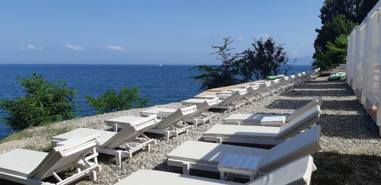 Boutique Hotel Acacia Lovran Exterior foto