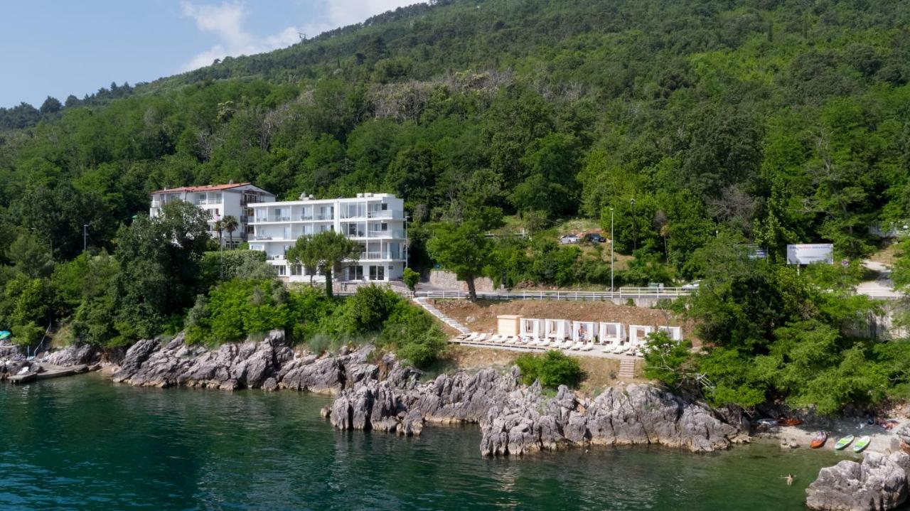 Boutique Hotel Acacia Lovran Exterior foto