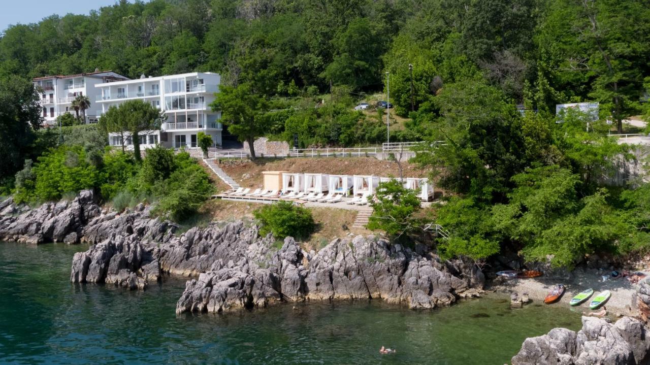 Boutique Hotel Acacia Lovran Exterior foto