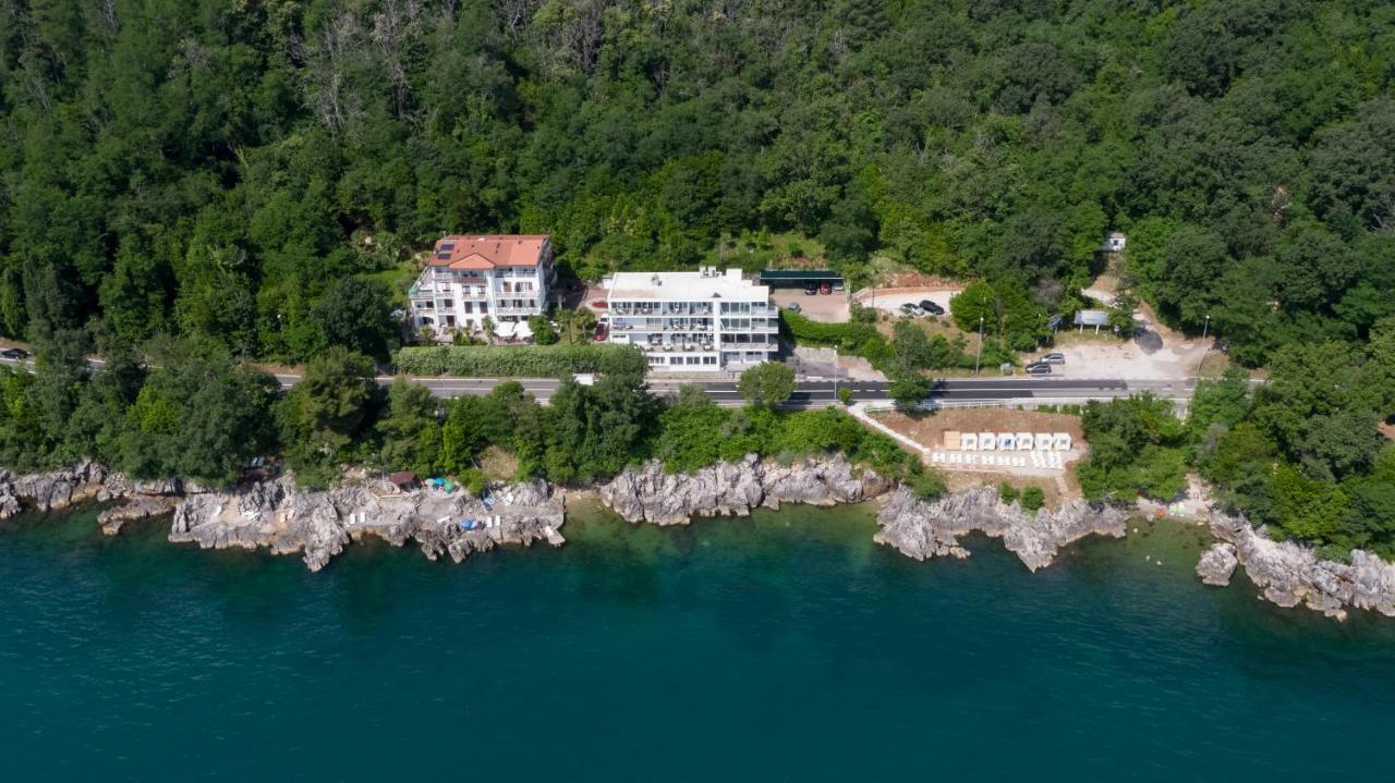 Boutique Hotel Acacia Lovran Exterior foto