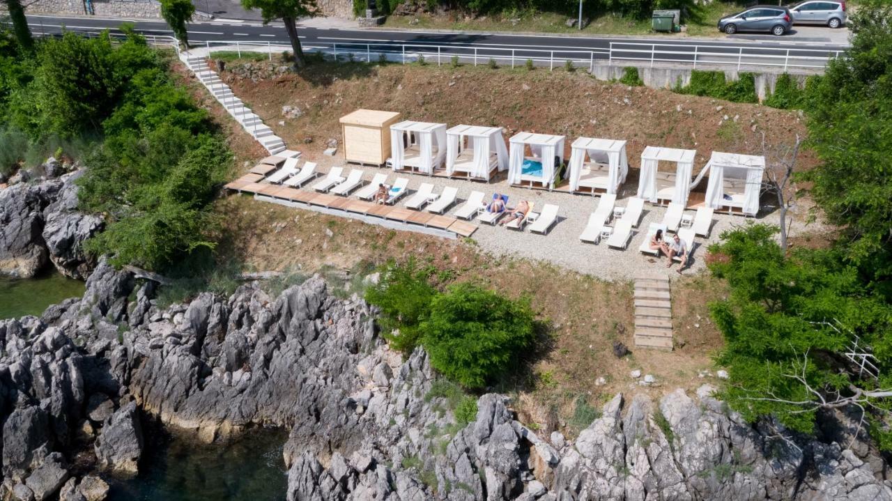 Boutique Hotel Acacia Lovran Exterior foto